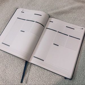 Undated daily planner 6 Months 24 Hour, New